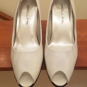 Pure White peep toe pump